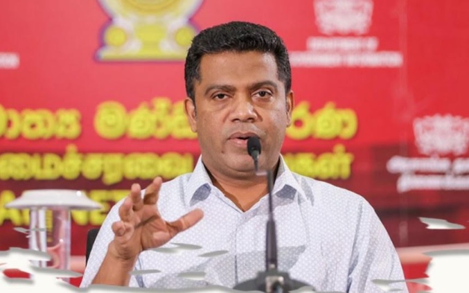 யாழ்ப்பாணம் - செம்மணி மனிதப் புதைகுழி தொடர்பாகச் சமர்ப்பிக்கப்பட்டுள்ள இடைக்கால அறிக்கை குறித்து, நீதிமன்ற உத்தரவுகளுக்கு அமைவாகவே அரசின் அடுத்தகட்ட நடவடிக்கைகள் எடுக்கப்படும் என்று அமைச்சரவைப் பேச்சாளரும் அமைச்சருமான நளிந்த ஜயதிஸ்ஸ தெரிவித்தார்.