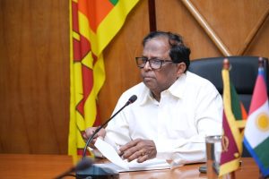 டெல்லியில் தசரா விழா: இராவணன் உருவ பொம்மையை எரித்த பிரதமர் மோடி