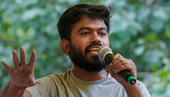 மத்திய அரசு உத்தரவின் பேரில் இன்ஸ்டாகிராம் கணக்குகளும் பதிவுகளும் தொடர்ந்து முடக்கப்பட்டு வருவதாக கரப்பான் பூச்சி ஜனதா கட்சி (சிஜேபி) நிறுவனர் அபிஜித் திப்கே குற்றம்சாட்டியுள்ளார்.