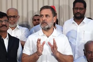 தமிழக, ஆந்திர முதல்வர்கள் சந்திப்பு
