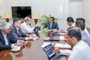 ரஷ்யாவின் நிழல் கப்பலை கைப்பற்றிய பிரான்ஸ்