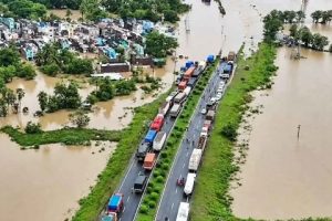எதிரியின் அச்சுறுத்தலுக்கு உடனடி பதிலடி  – படைகளுக்கு  ஈரான் உச்ச தலைவர் உத்தரவு