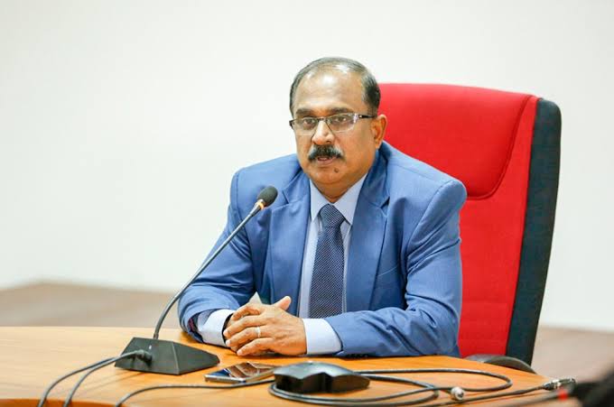 "இலங்கையில் தடைசெய்யப்பட்ட அமைப்புகளை நினைவுகூருவதற்கு அனுமதி அளிக்க முடியாது. அவ்வாறான நடவடிக்கைகளில் எவரேனும் ஈடுபட்டால் அவர்களுக்கு எதிராகக் கடுமையான சட்ட நடவடிக்கை எடுக்கப்படும்” என்று பாதுகாப்பு பிரதி அமைச்சர் அருண ஜயசேகர தெரிவித்துள்ளார்.